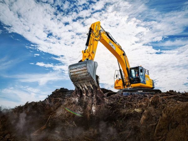 JCB kaivinkone JS370